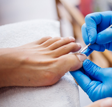 العناية بالاظافر